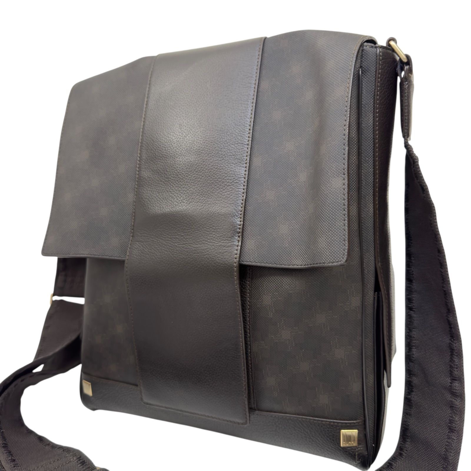 dunhill ダンヒル ディーエイト ロゴプレート ショルダーバッグ 斜め