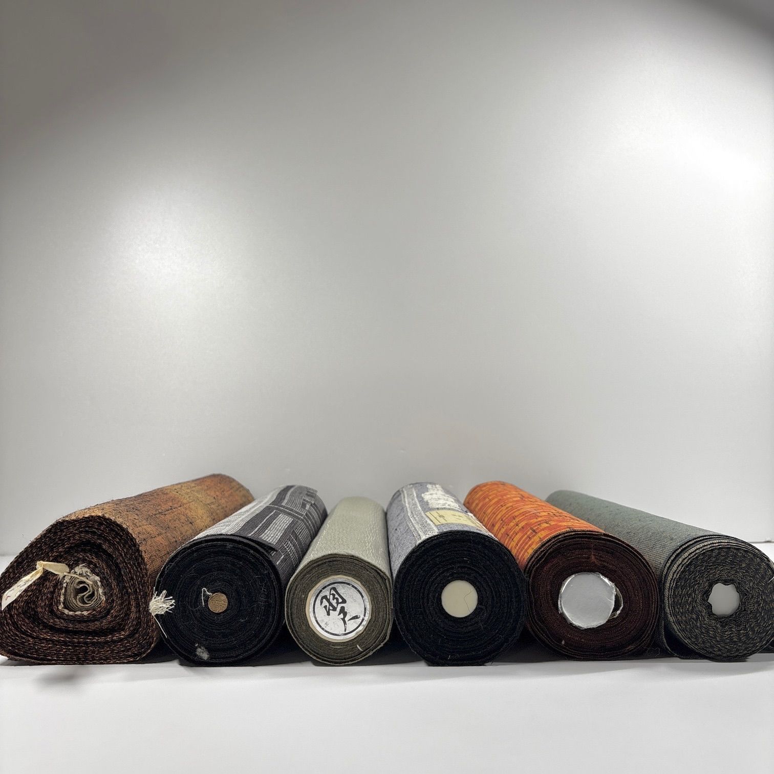 正絹反物まとめ売り　6点　正絹　リメイク素材 紬 着尺 反物1本 正絹 着物おまとめ売り 同梱購入歓迎 リメイク用 黒系