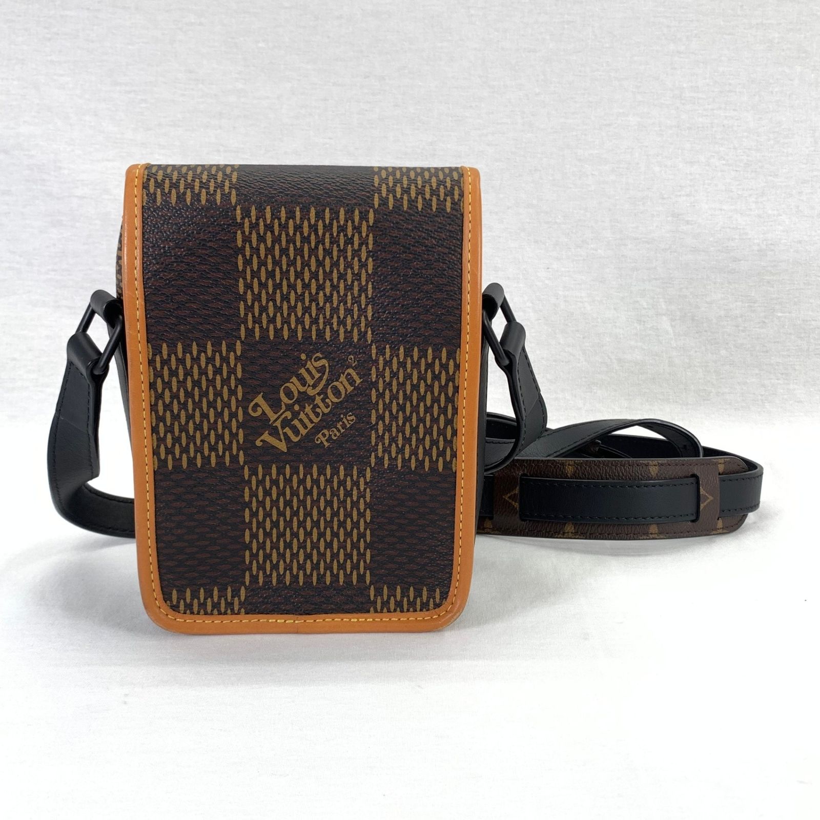 LOUIS VUITTON ルイヴィトン×NIGO ショルダーバッグ アマゾン スリング