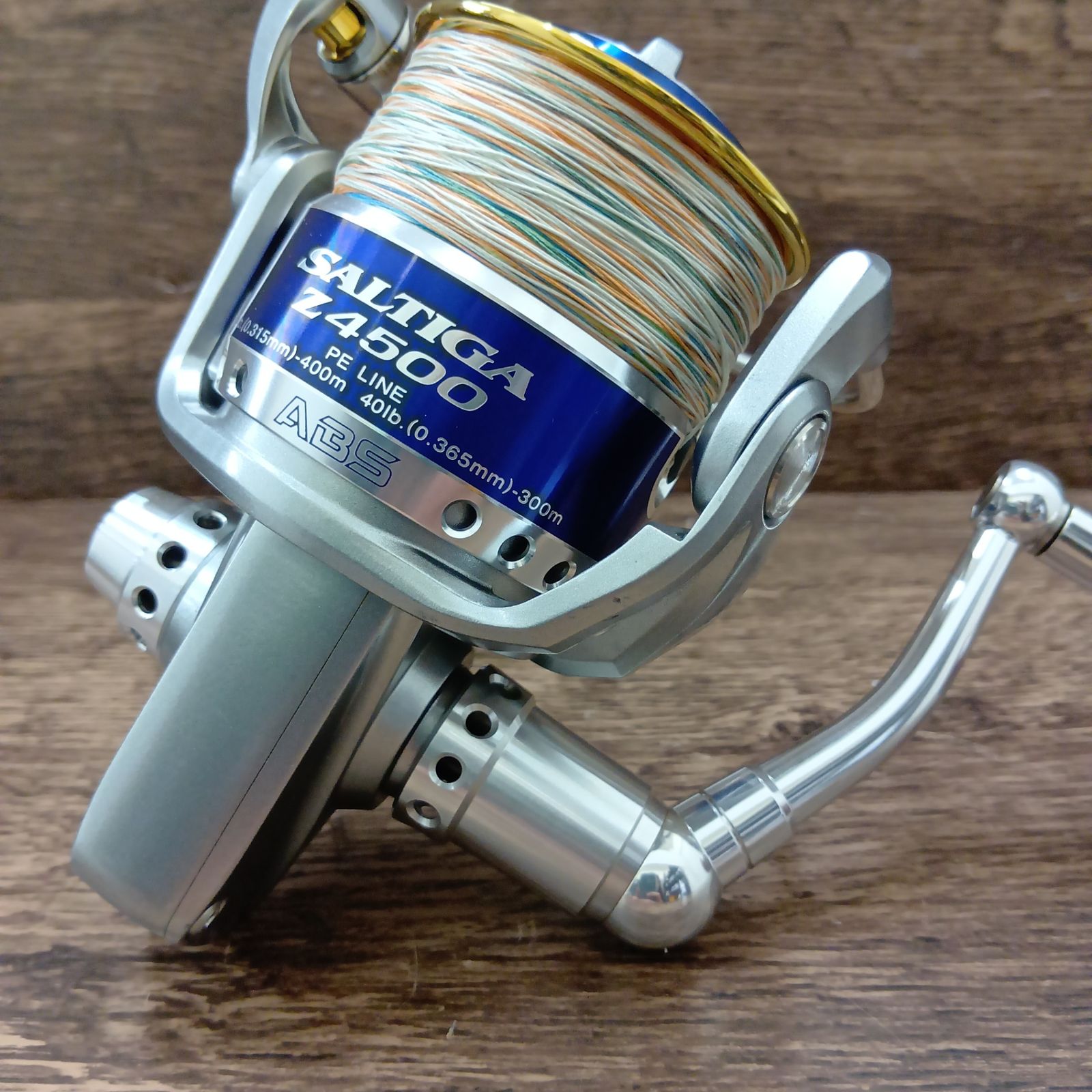 ダイワ(DAIWA) 01 ソルティガ Z4500 スピニングリール - メルカリ