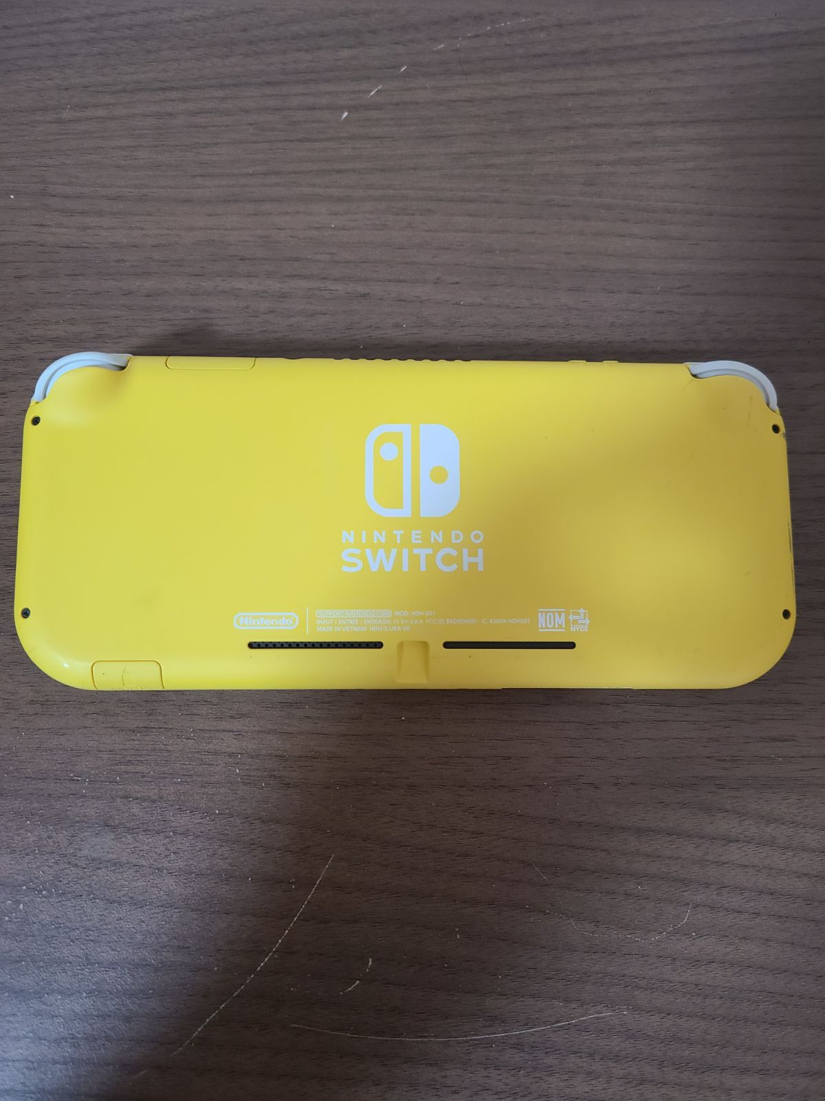 ニンテンドースイッチライト イエロー 本体のみ HDH 001 NINTENDO switch Lite