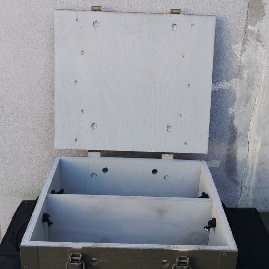 フランス軍実物】 TENTE MLE-1956 木箱 - メルカリ