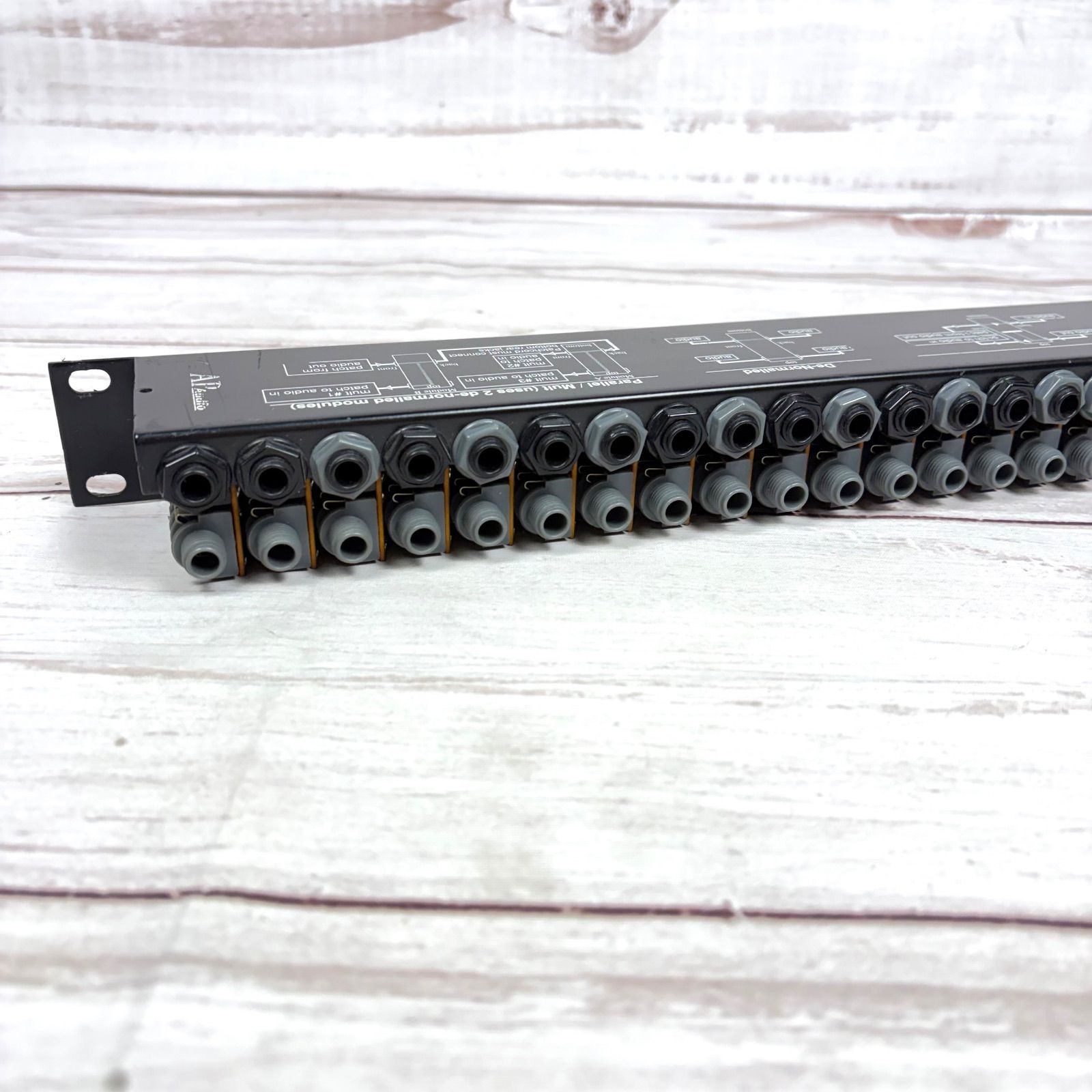 AP Audio Re 'an Patching System 48ポイント パッチベイ - メルカリ