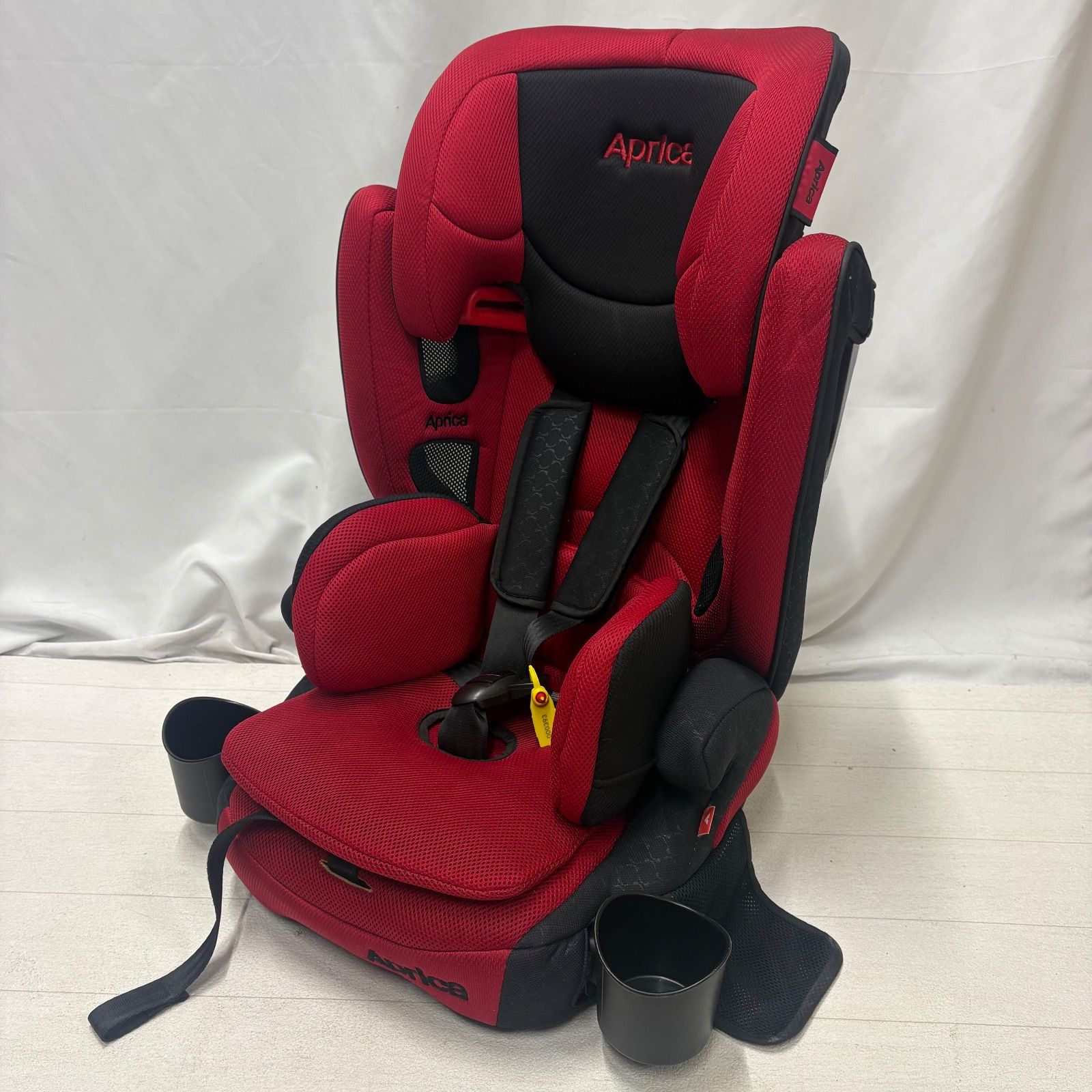 【Aprica】エアグルーヴ プラス チャイルドシート カップホルダー付き アップリカ エアグルーヴ プラス チャイルドシート ブラック レッド