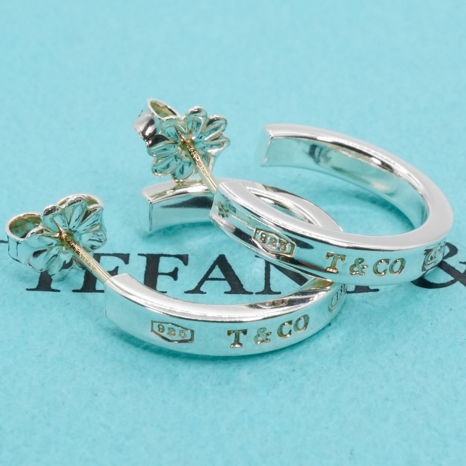 極美品 ティファニー 1837 ナロー フープ スモール ピアス/25-2264