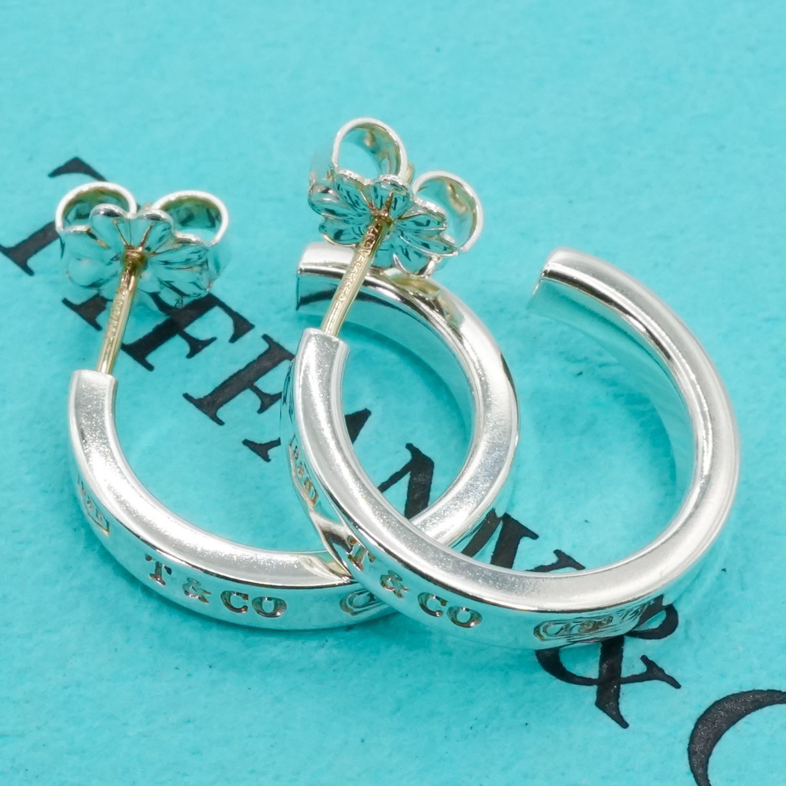 極美品 ティファニー 1837 ナロー フープ スモール ピアス/25-2264