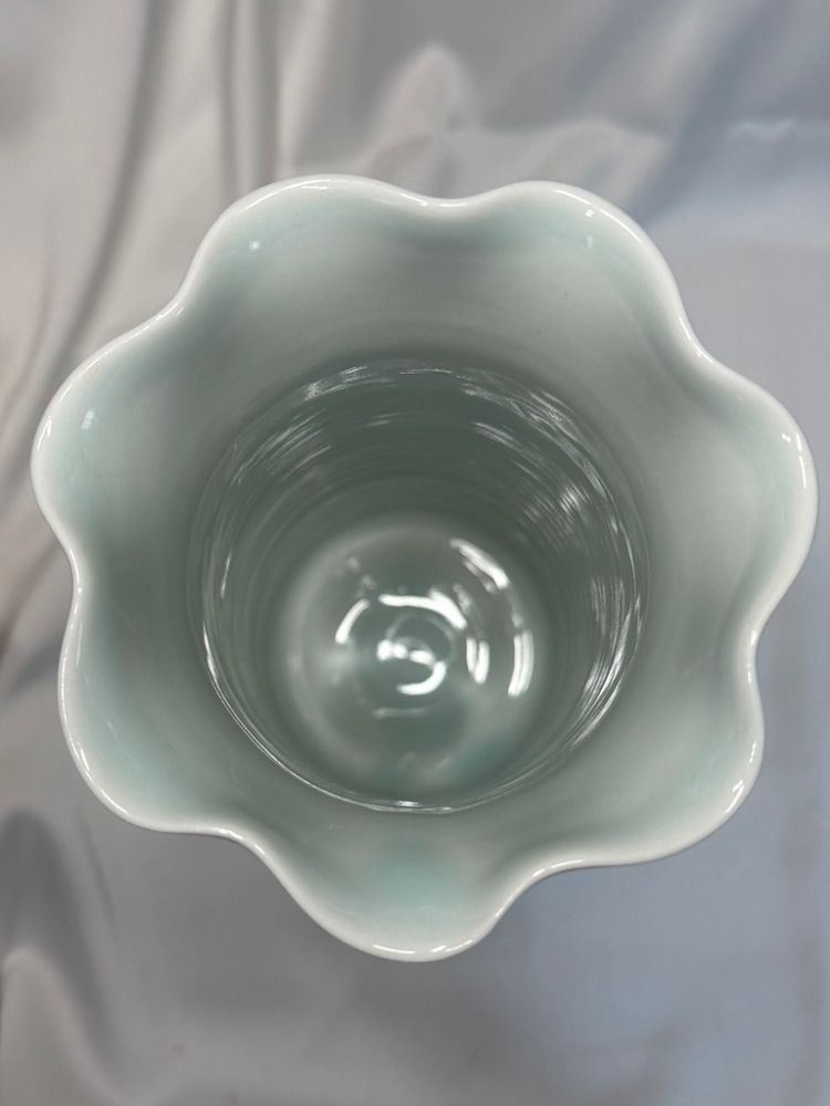 未使用】砥部焼 高橋正月 白磁 花入 共箱 - メルカリ