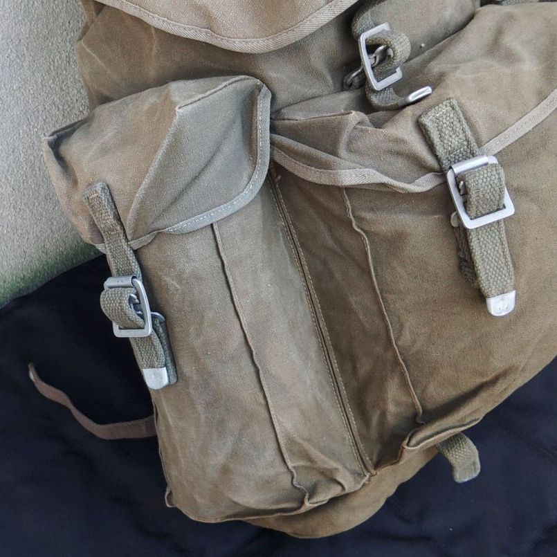 ドイツ軍実物 山岳部隊リュック 90s ヴィンテージ ミリタリー バックパック ドイツ軍実物 山岳部隊リュック 90s ヴィンテージ ミリタリー バック