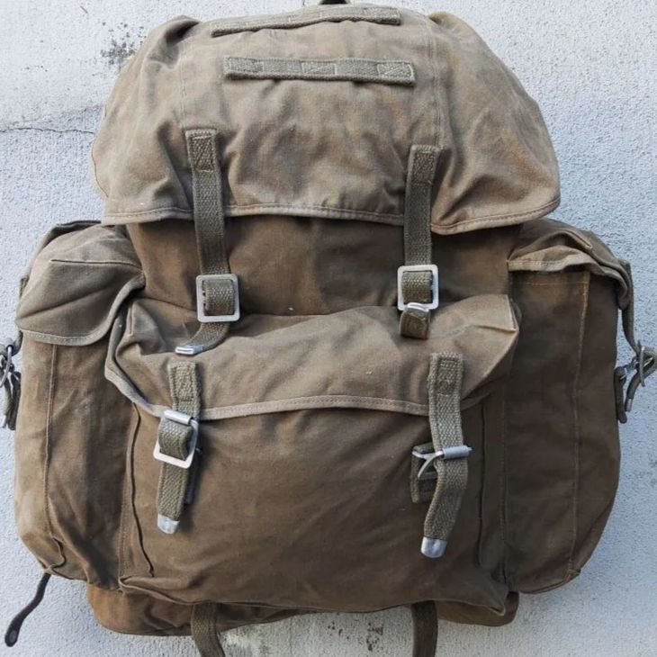 ドイツ軍　山岳　リュック　中古 ドイツ軍実物】60年代 山岳部隊リュックサック - メルカリ