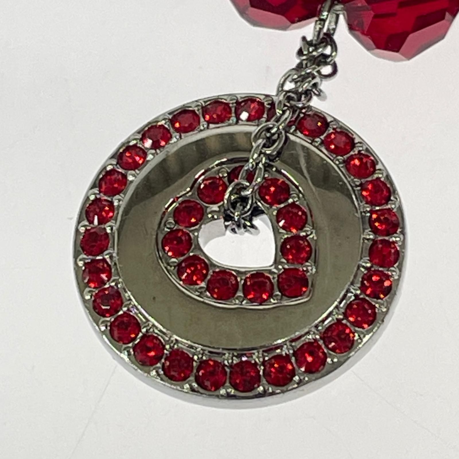 SWAROVSKI スワロフスキー ビーズブレスレット/レッド - メルカリ
