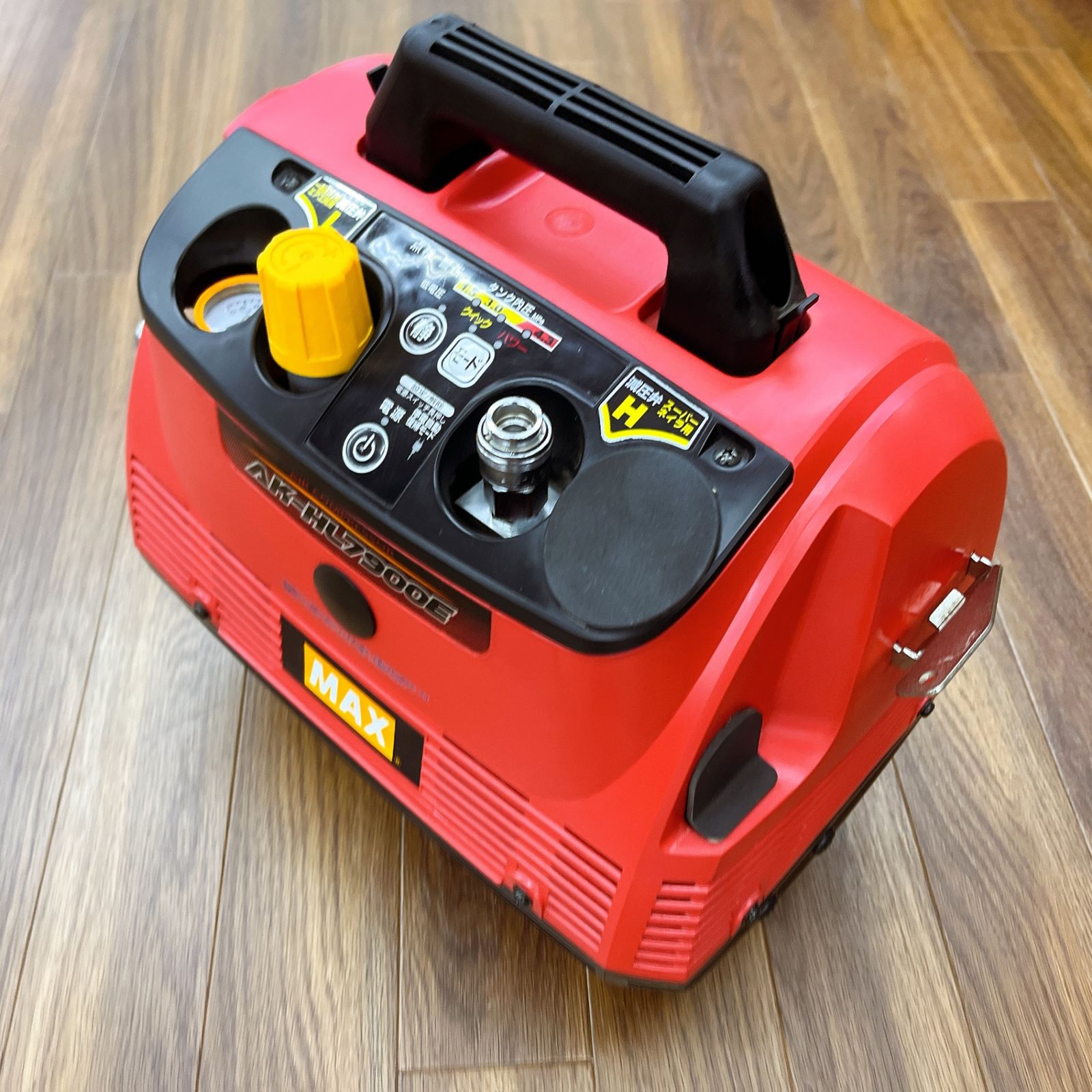 ◇常圧専用 マックス(MAX) エアコンプレッサー AK-HL7900E 動作良好 