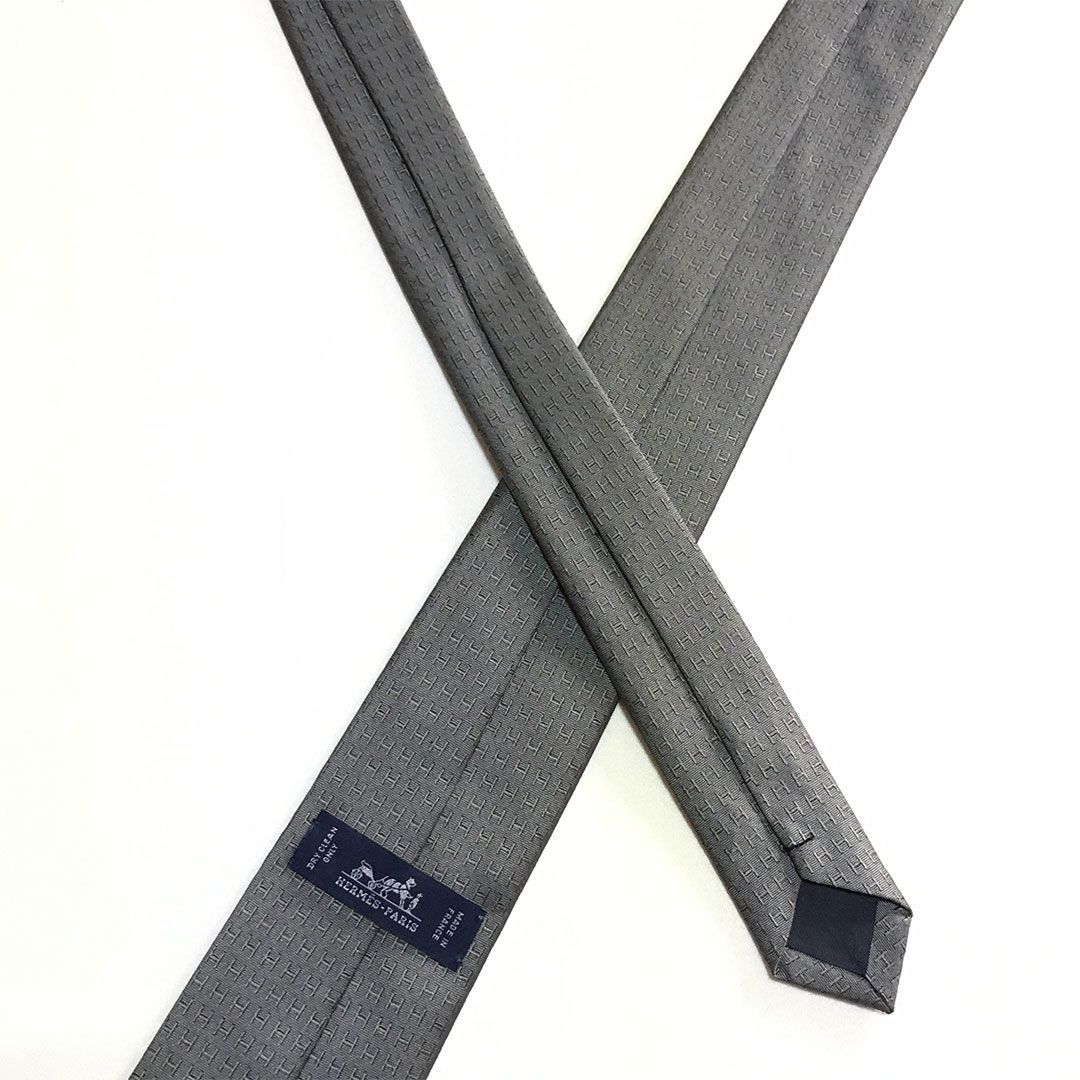 未使用級 エルメス HERMES ネクタイ シルク100% グレー H柄 2512-233