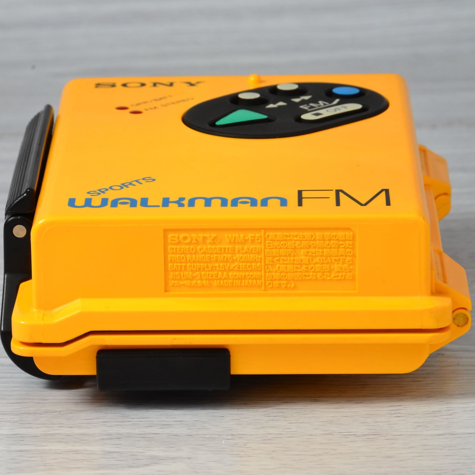 SONY WALKMAN WM-F5 スポーツウォークマン イエロー 整備済 TY403