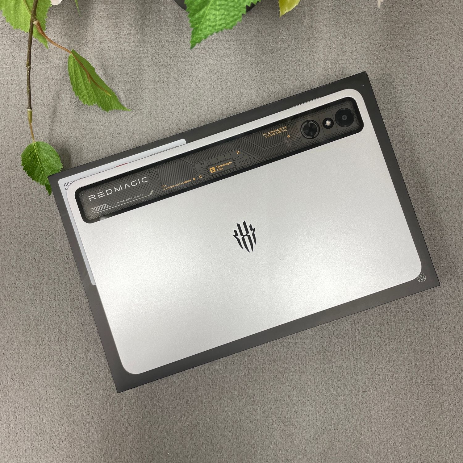 Redmagic Astra 256GB Wifi シルバー Aランク - メルカリ