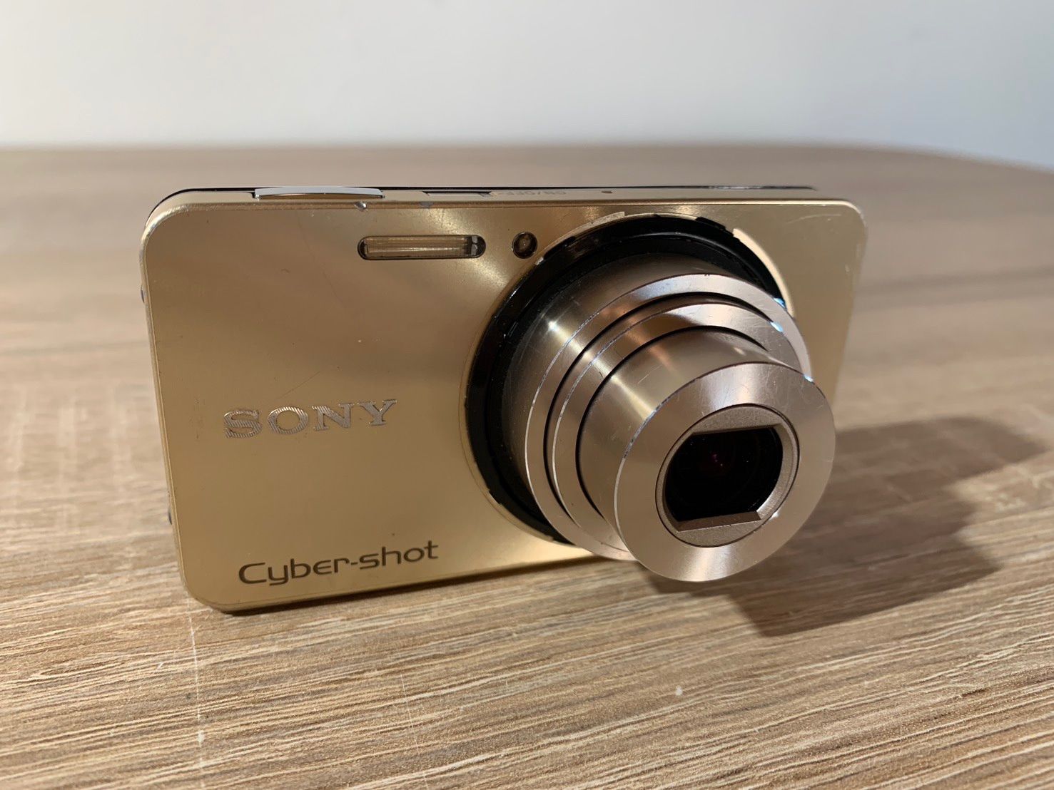 7747 Sony ソニー Cyber-shot DSC-W570 ゴールド デジカメ ジャンク品