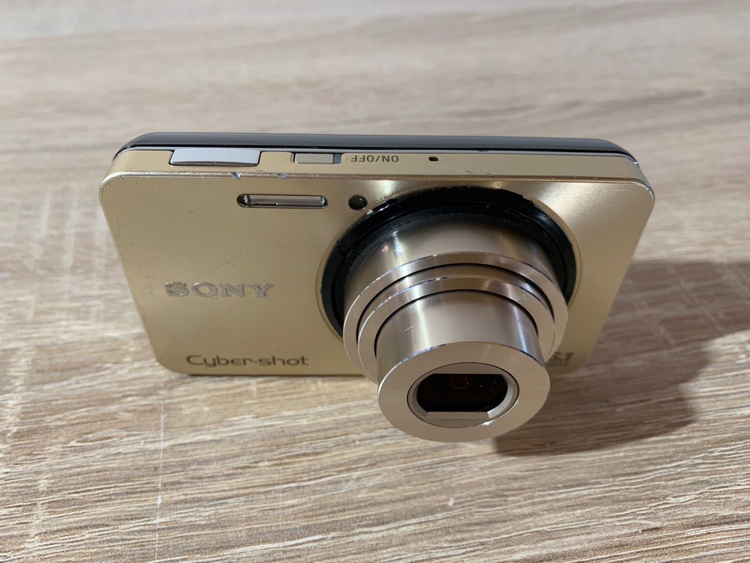 7747 Sony ソニー Cyber-shot DSC-W570 ゴールド デジカメ ジャンク品