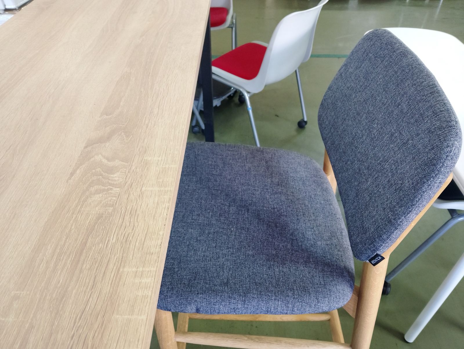 中古カウンターテーブル & ハイチェア セット　おしゃれなカフェ風のワークスペース【直接引取限定】管理番号YN346AZ カウンターテーブル & ハイチェア セット おしゃれなカフェ風のワーク