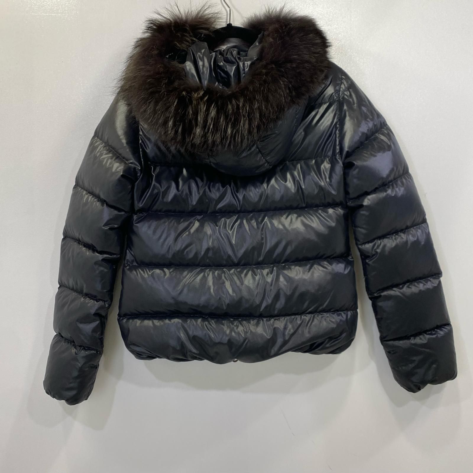 【姫路東店】 中古 DUVETICA | デュベティカ ダウンジャケット グレー サイズ：42 【108】 姫路東店】 中古 DUVETICA | デュベティカ ダウンジャケット グレー