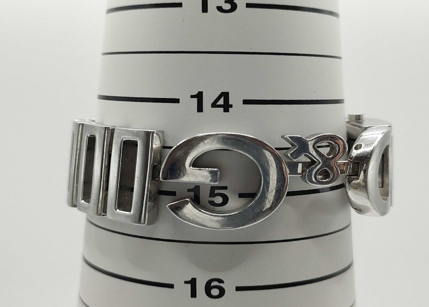 DOLCE&GABBANA ロゴ 腕時計 レディース クォーツ シルバー 腕回り約15cm ケース幅20mm DOLCE&GABBANA ロゴ 腕時計 レディース クォーツ シルバー 腕回り約