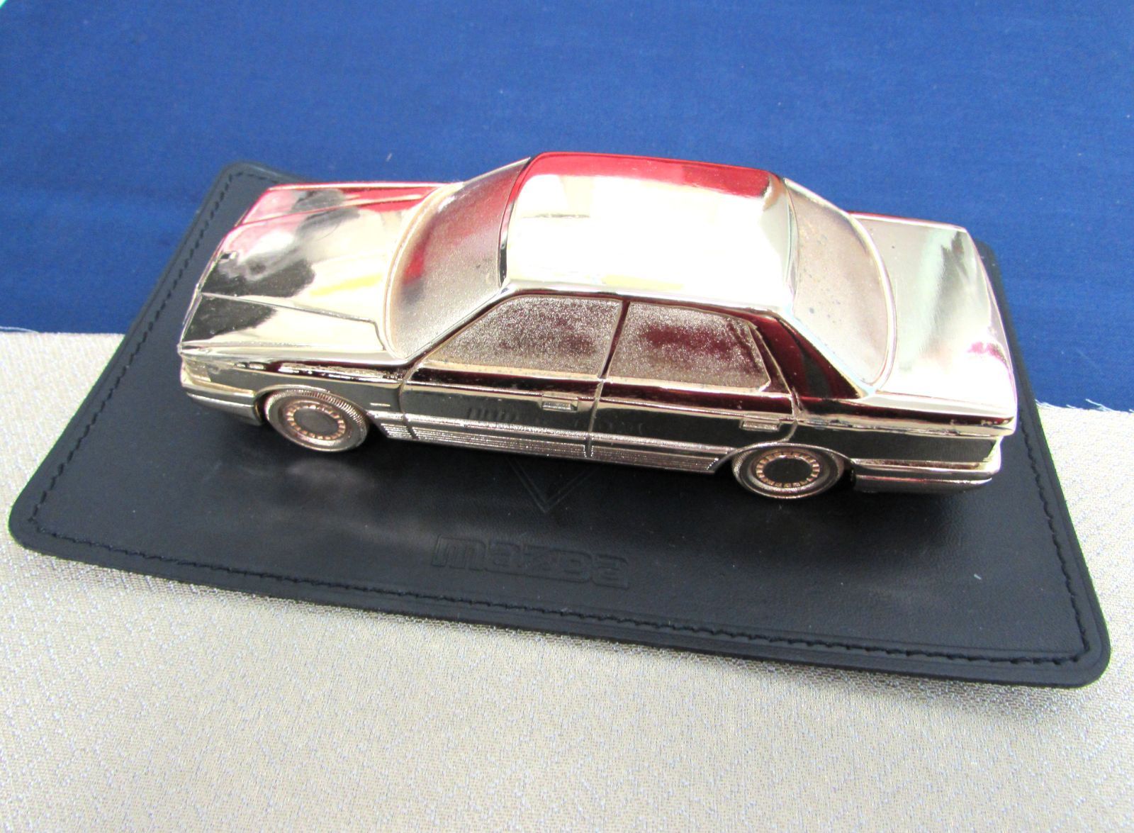 レアMAZDA LUCEマツダ ルーチェ 車型シガレットケース 当時物 非売品