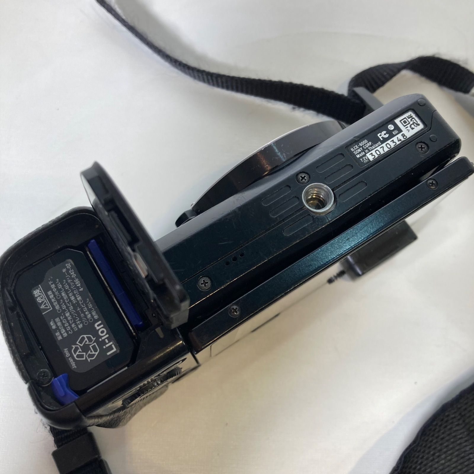 ジャンク】SONY α6000 ミラーレス 一眼カメラ ILCE-6000 - メルカリ