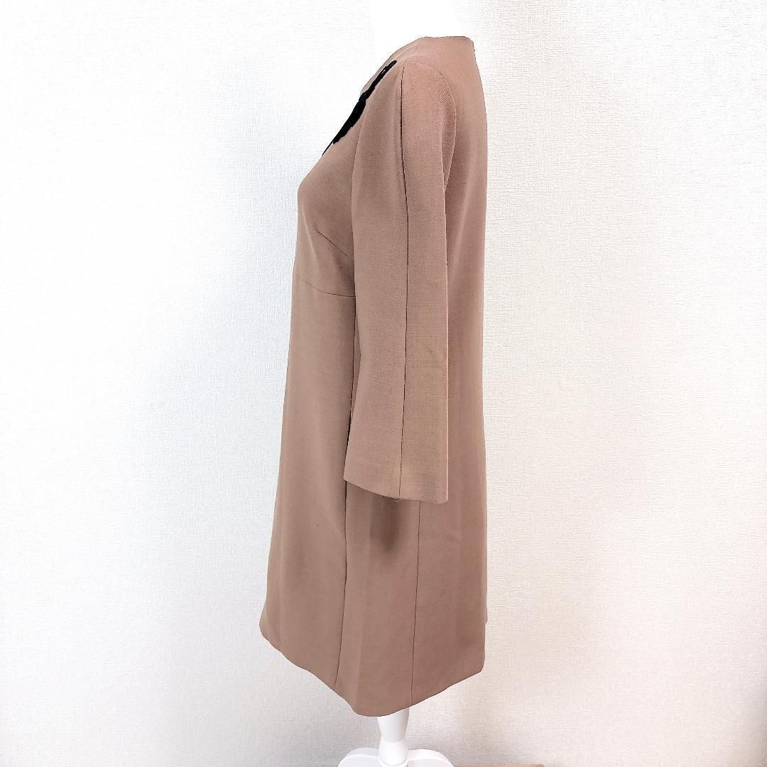 美品 ESCADA 長袖ワンピース 36 ライトブラウン 上部ボタニカル
