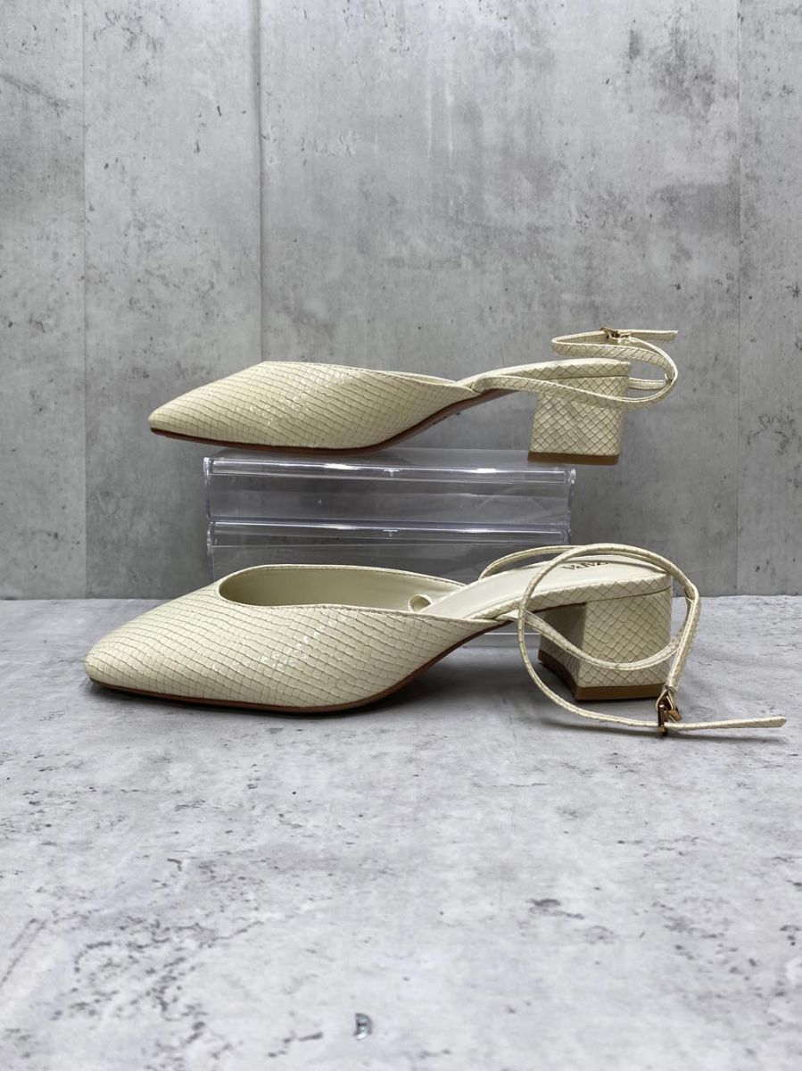 ZARA ザラ 3537/510/850 エンボス加工ワイドヒールミュール サンダル