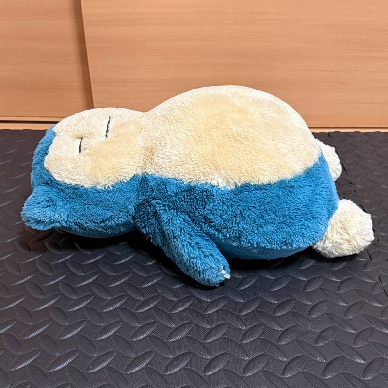 ポケモンセンター オリジナル ふわふわ 抱き ぬいぐるみ カビゴン