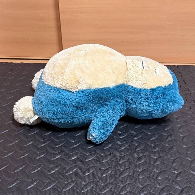 ポケモンセンター オリジナル ふわふわ 抱き ぬいぐるみ カビゴン