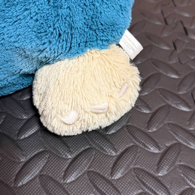 ポケモンセンター オリジナル ふわふわ 抱き ぬいぐるみ カビゴン