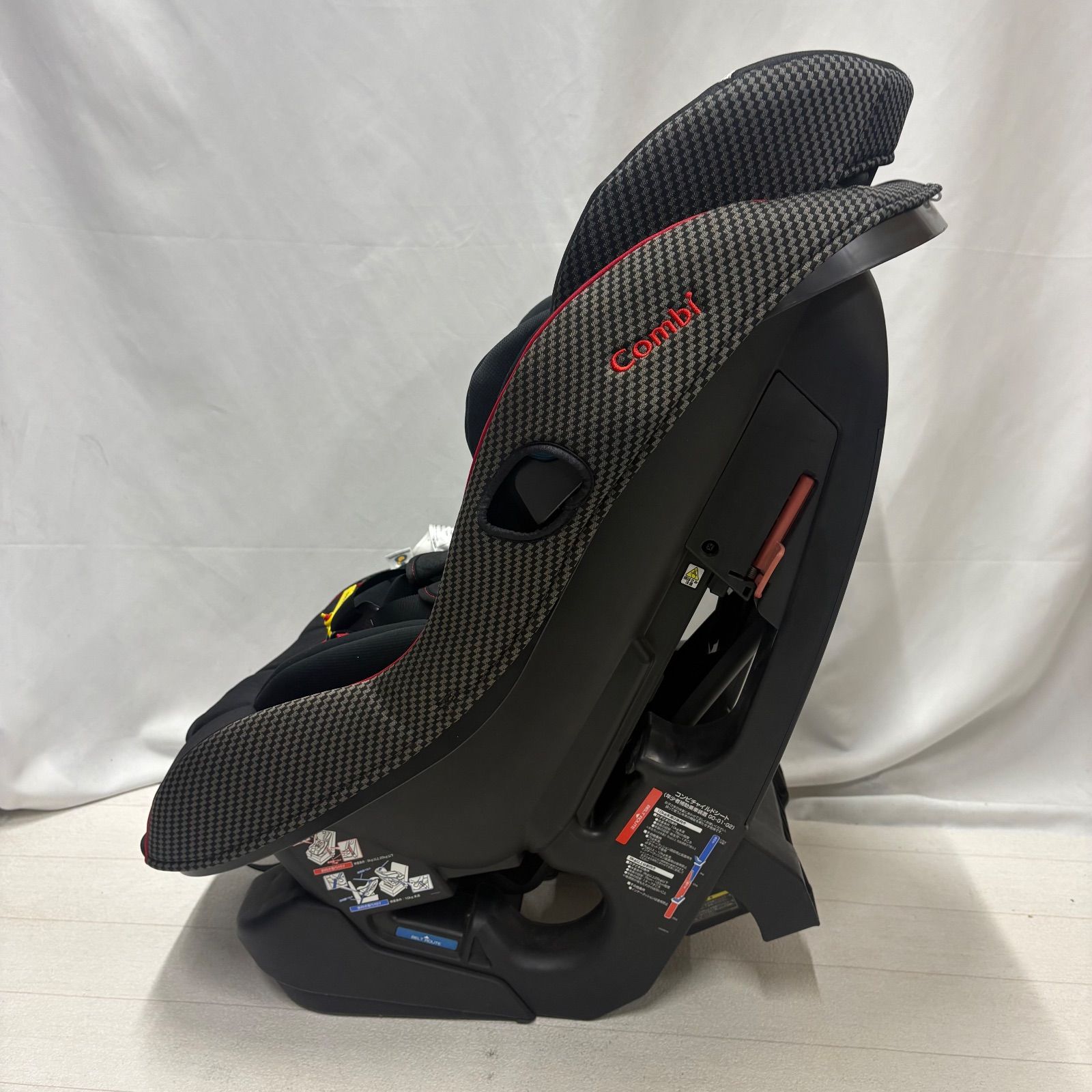 新生児ok！ Combi コンビ チャイルドシート マルゴットEG ブラック 黒