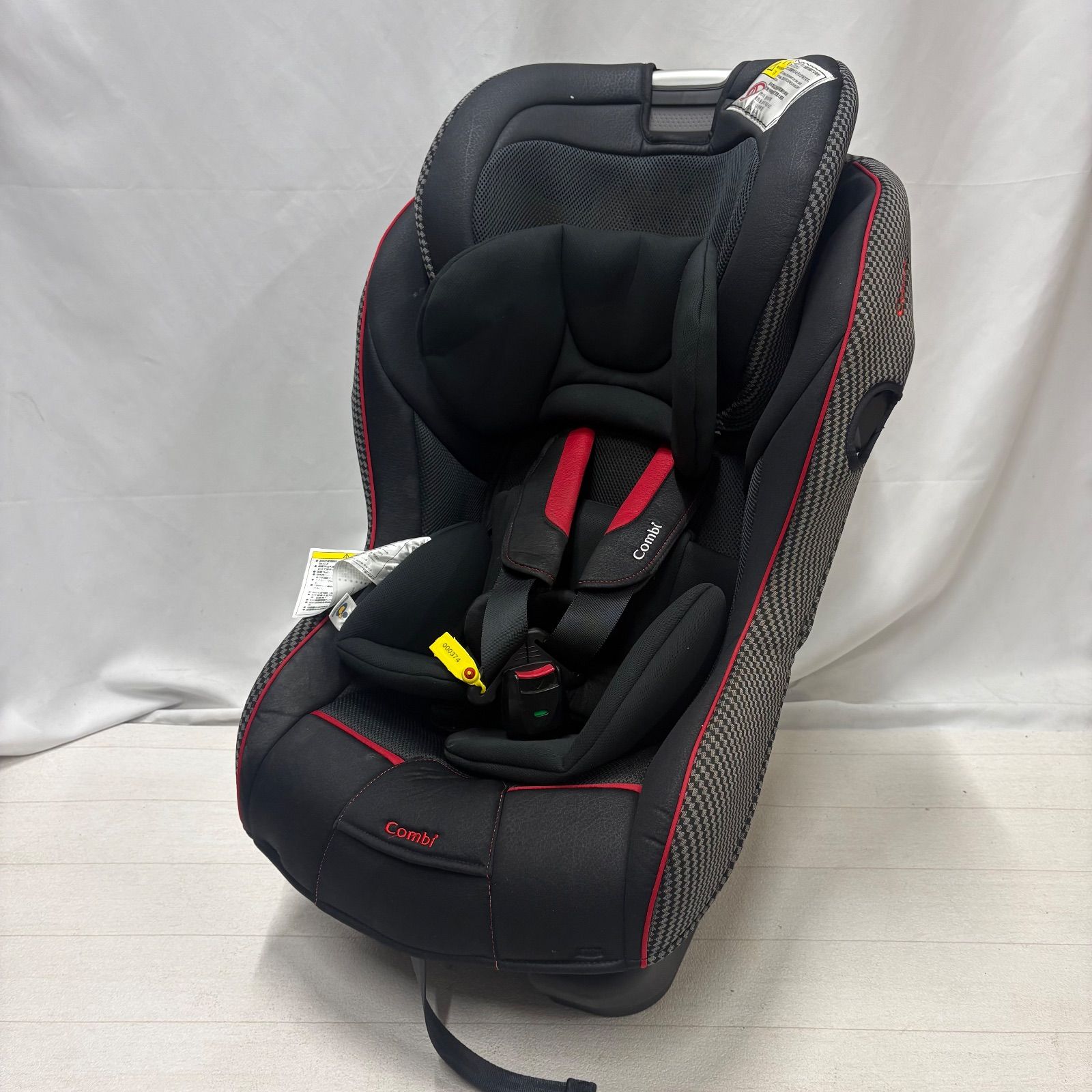 新生児ok！ Combi コンビ チャイルドシート マルゴットEG ブラック 黒