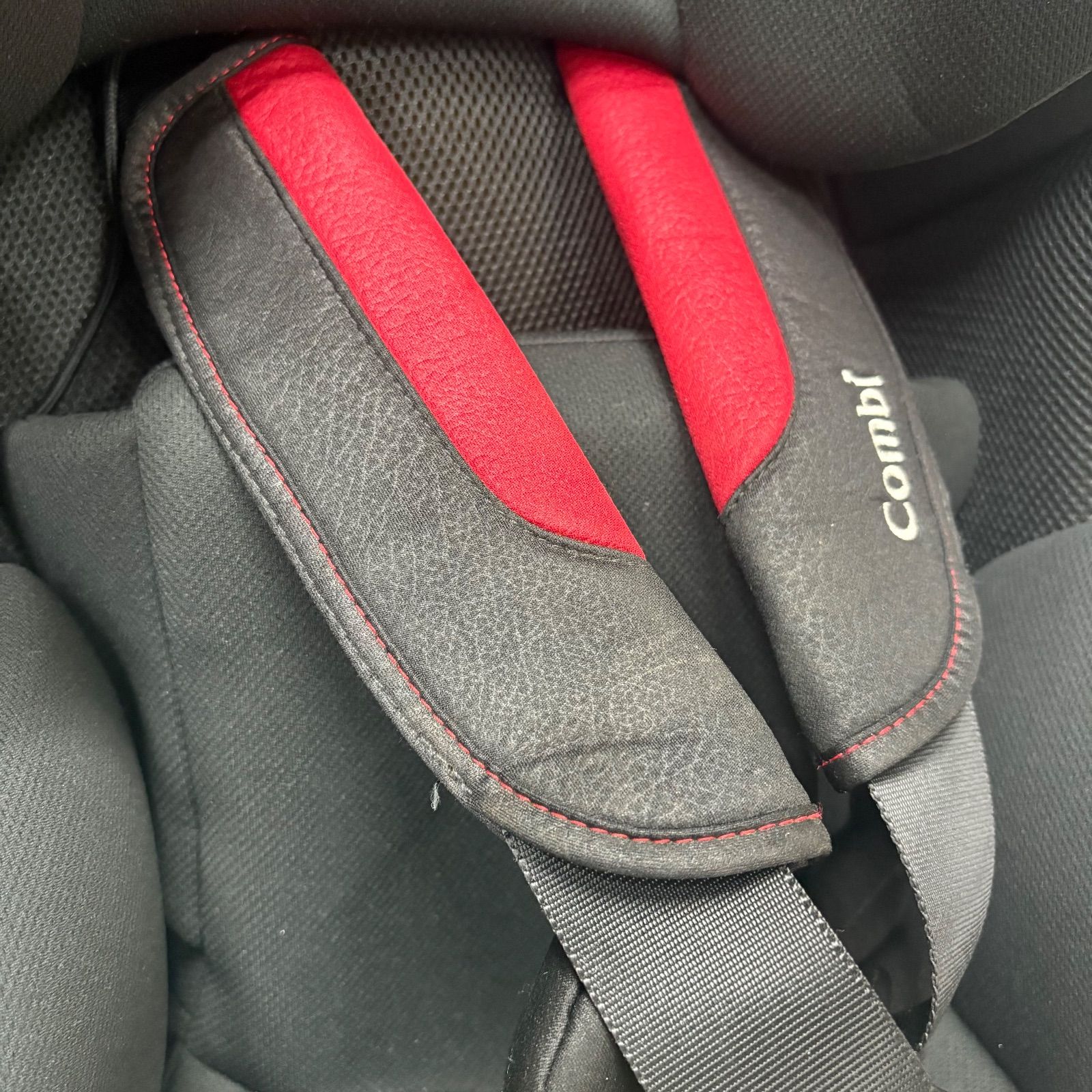 新生児ok！ Combi コンビ チャイルドシート マルゴットEG ブラック 黒