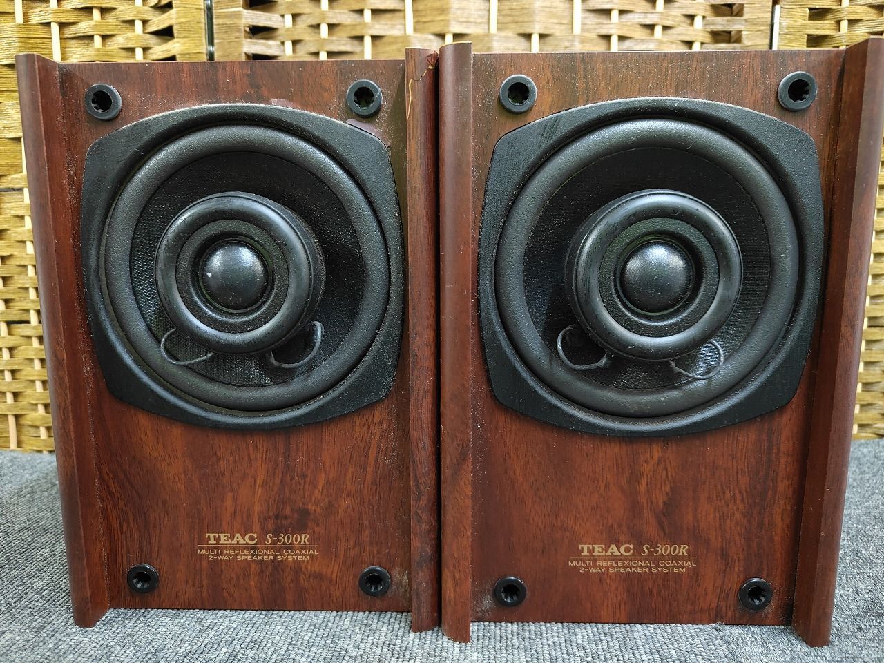 TEAC S-300R スピーカー ペア 2WAY バスレフ方式 木目 ブックシェルフ