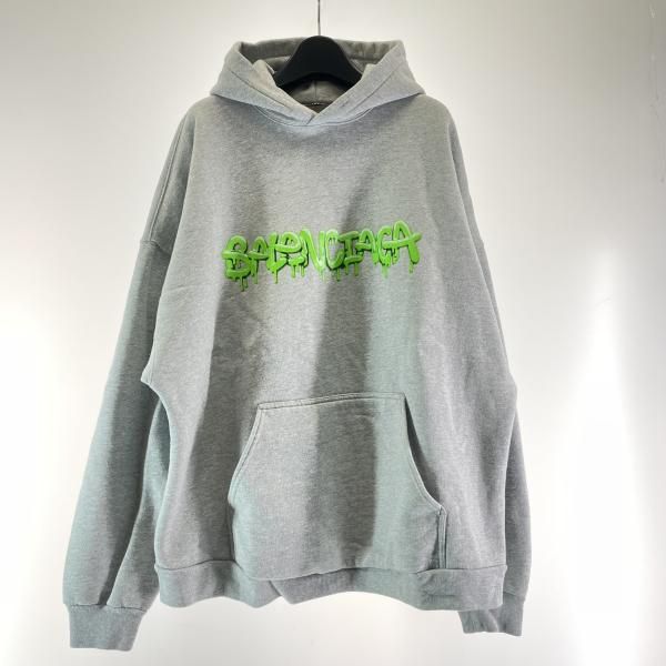 【中古】BALENCIAGA Slime Logo Hoodie グレー サイズL 674986 TLVF2 1203 バレンシア[17][240017743365] 中古】BALENCIAGA Slime Logo Hoodie グレー サイズL 674986 TLVF2