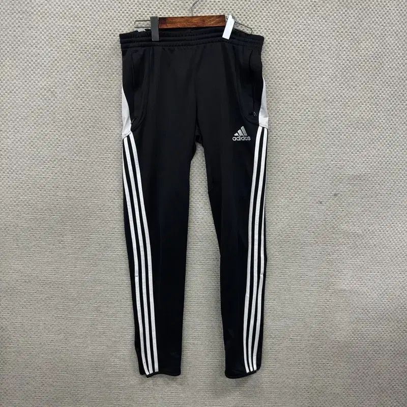 アディダス 3本線ロゴ トラックパンツ ジャージ 90 M09630