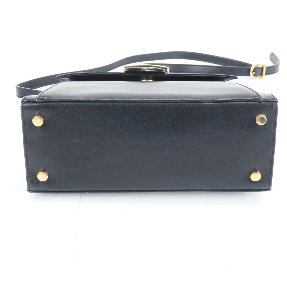 美品 サルヴァトーレフェラガモ レザー 2WAY ショルダーバッグ 斜め