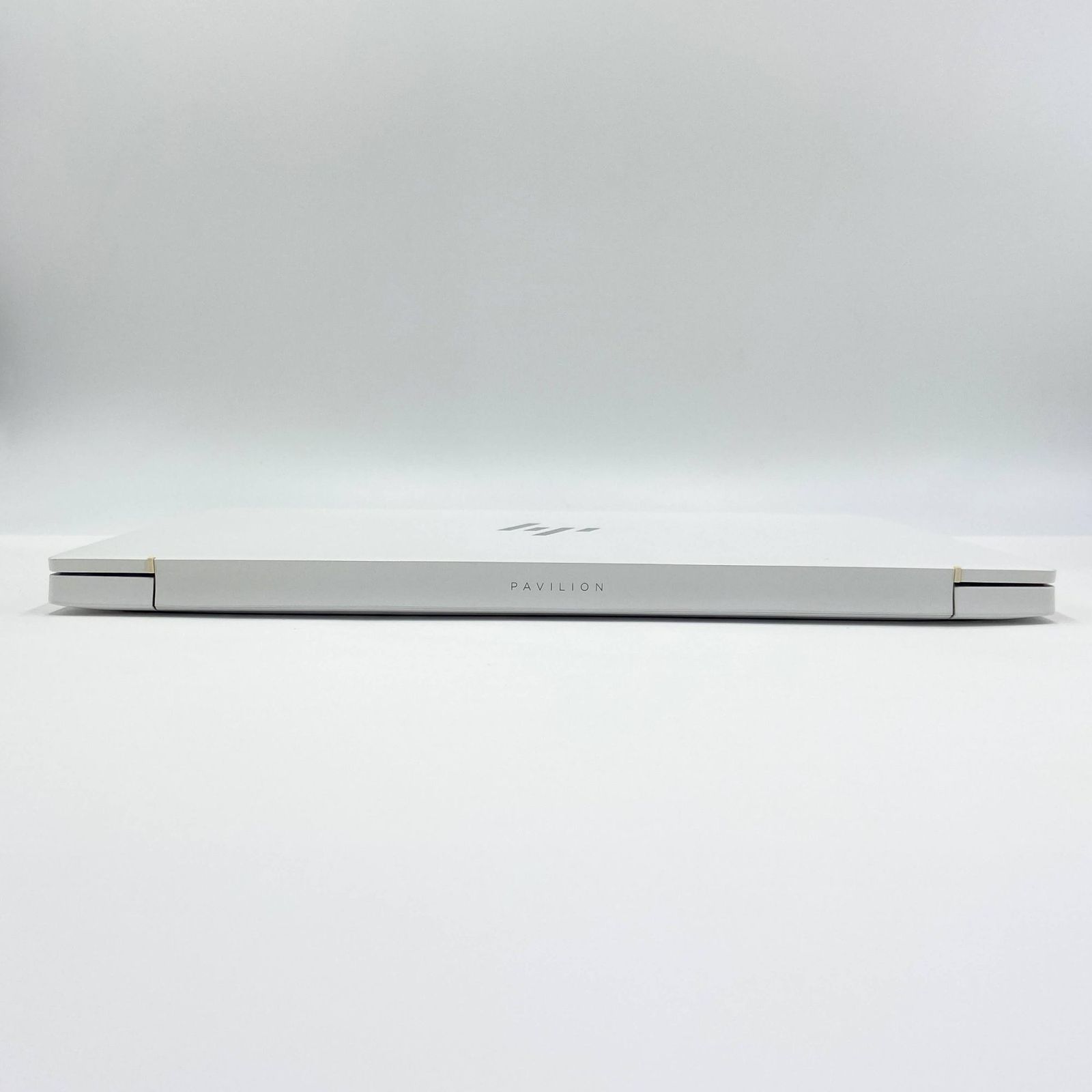 美品 HP Pavilion Aero Laptop 13-be2010AU AMD Ryzen 7 7735U 16GB