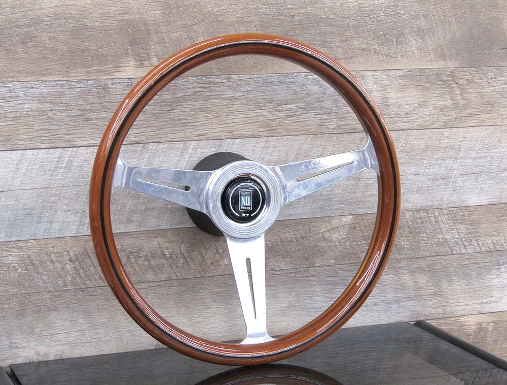 旧車にナルディ　ウッドステアリング　直径37cm 一応ジャンクにて 旧車にナルディ ウッドステアリング 直径37cm 一応ジャンクにて 旧車に