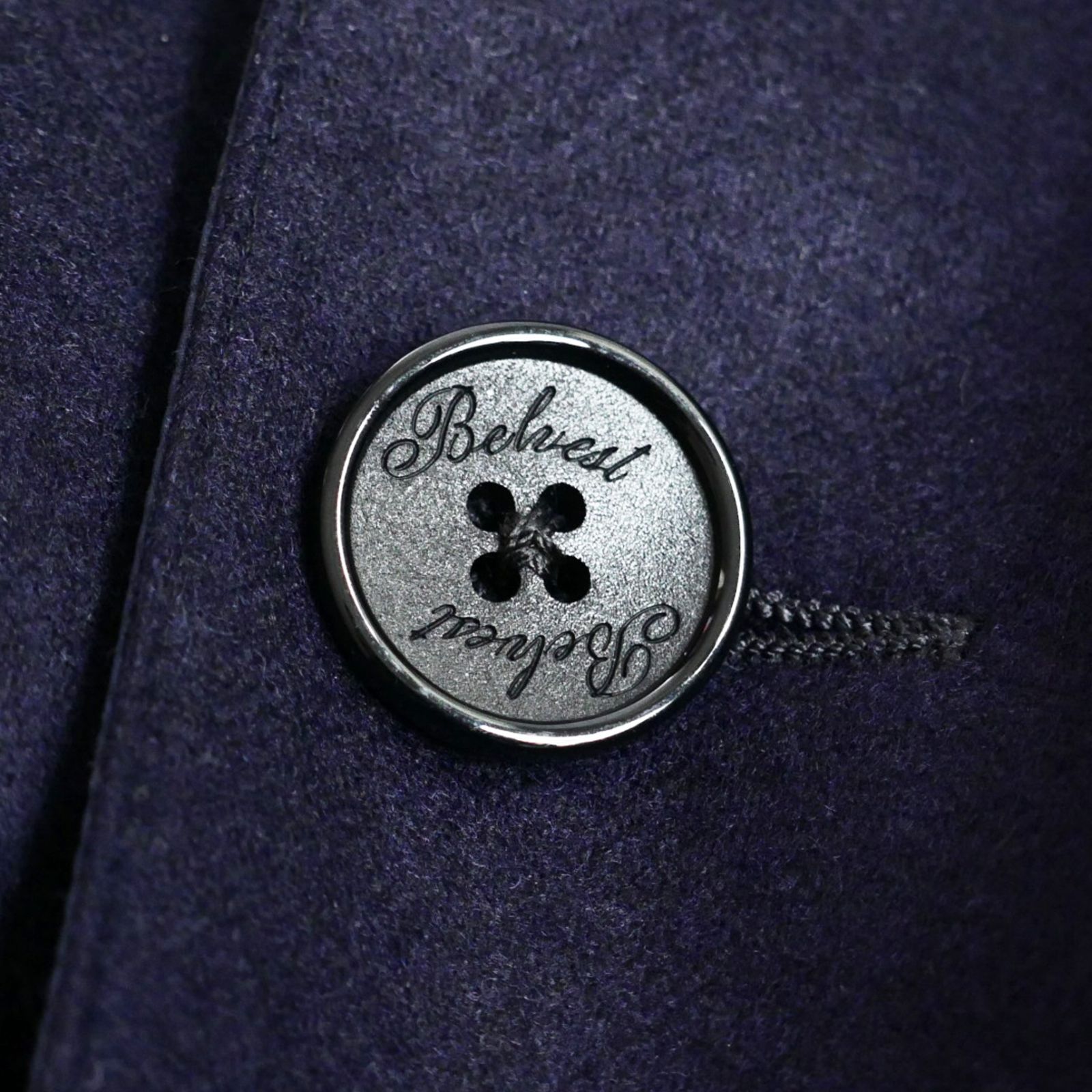 dt254○48○BELVESTベルベスト○一着で季節を超える二面性○上質ウール