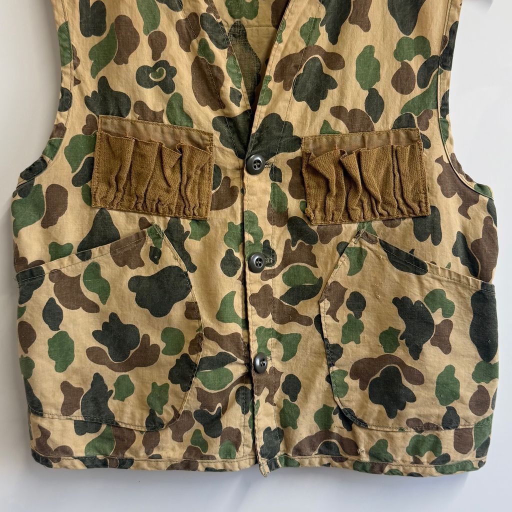 Canvasback ハンティングベスト 切り替えデザイン ダックハンターカモ