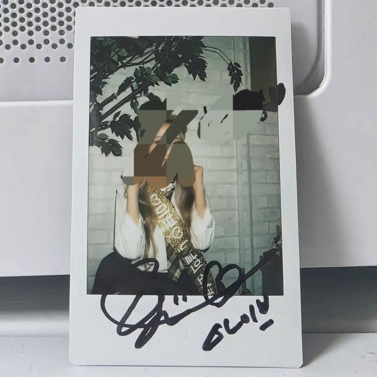 イヴ サイン入りチェキ サイン入りポラロイド 今月の少女(LOONA) 굿