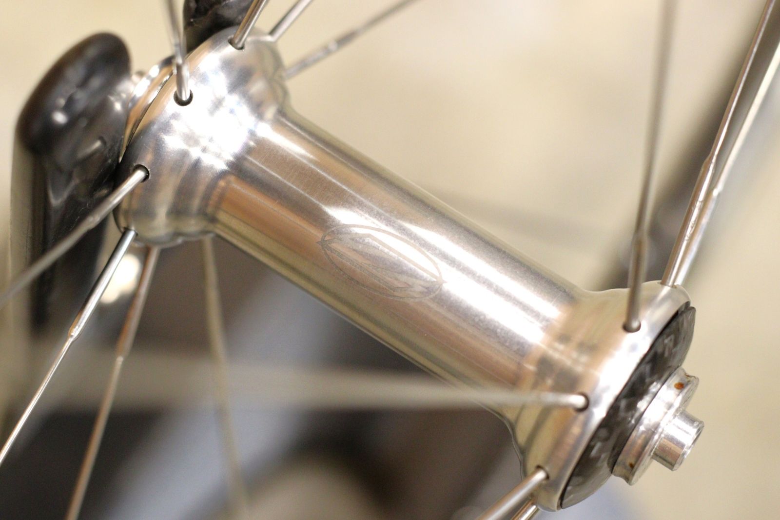 ジップ ZIPP 404 SPEED WEAPONRY カーボン チューブラー ホイール