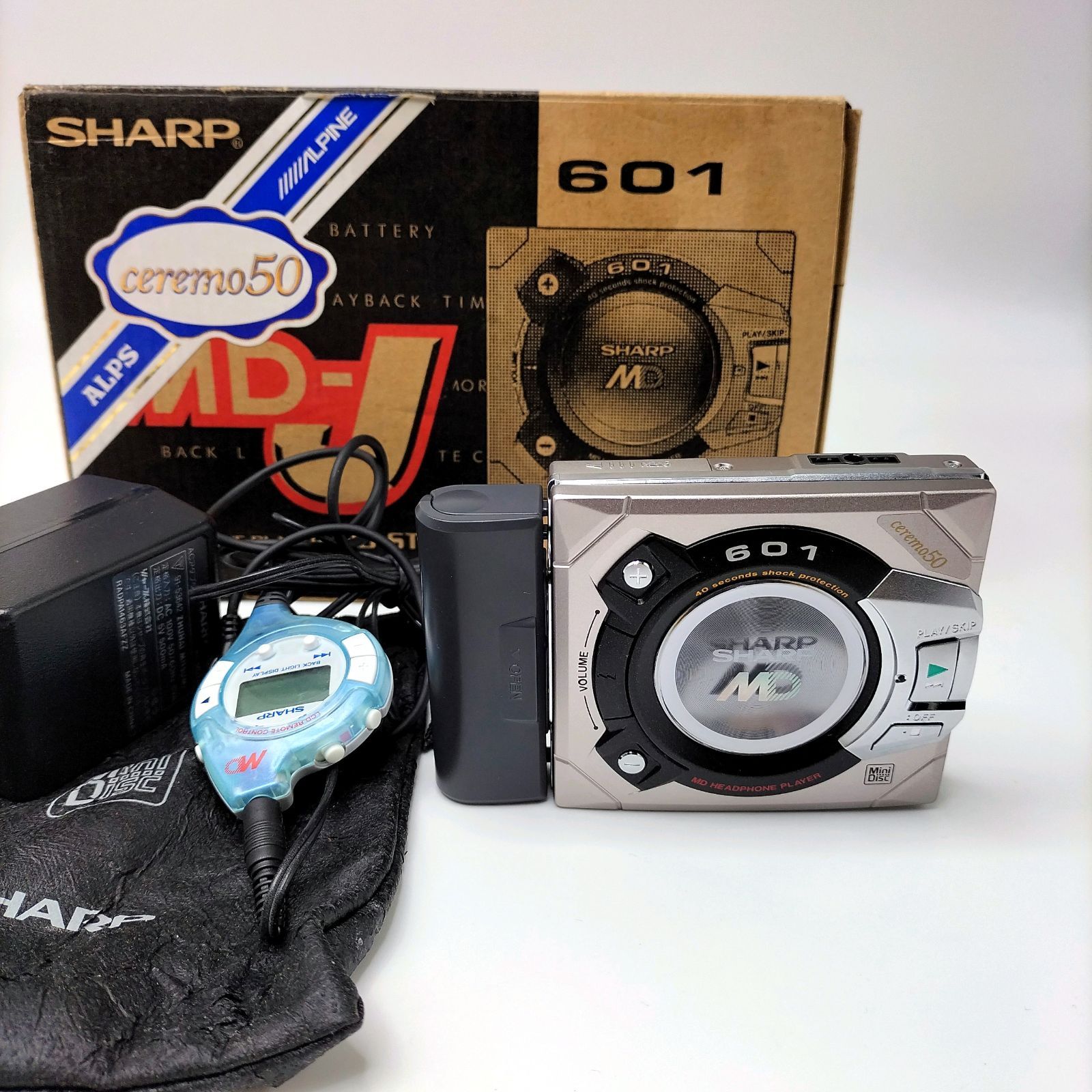 極美品 SHARP MD-J 601 ポータブルMDプレーヤー 箱 付属品多数