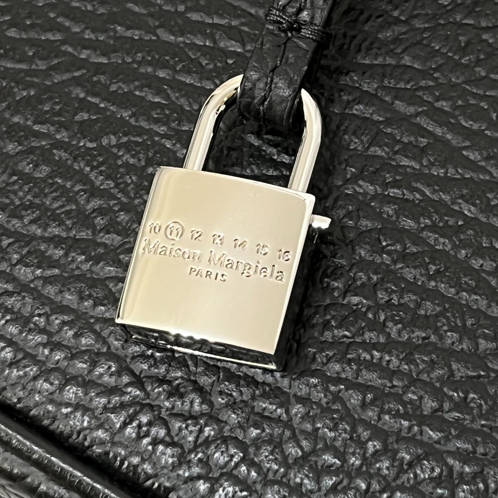 Maison Margiela 11 メゾンマルジェラ11 ○ SB1WG0001 5AC CLASSIQUE