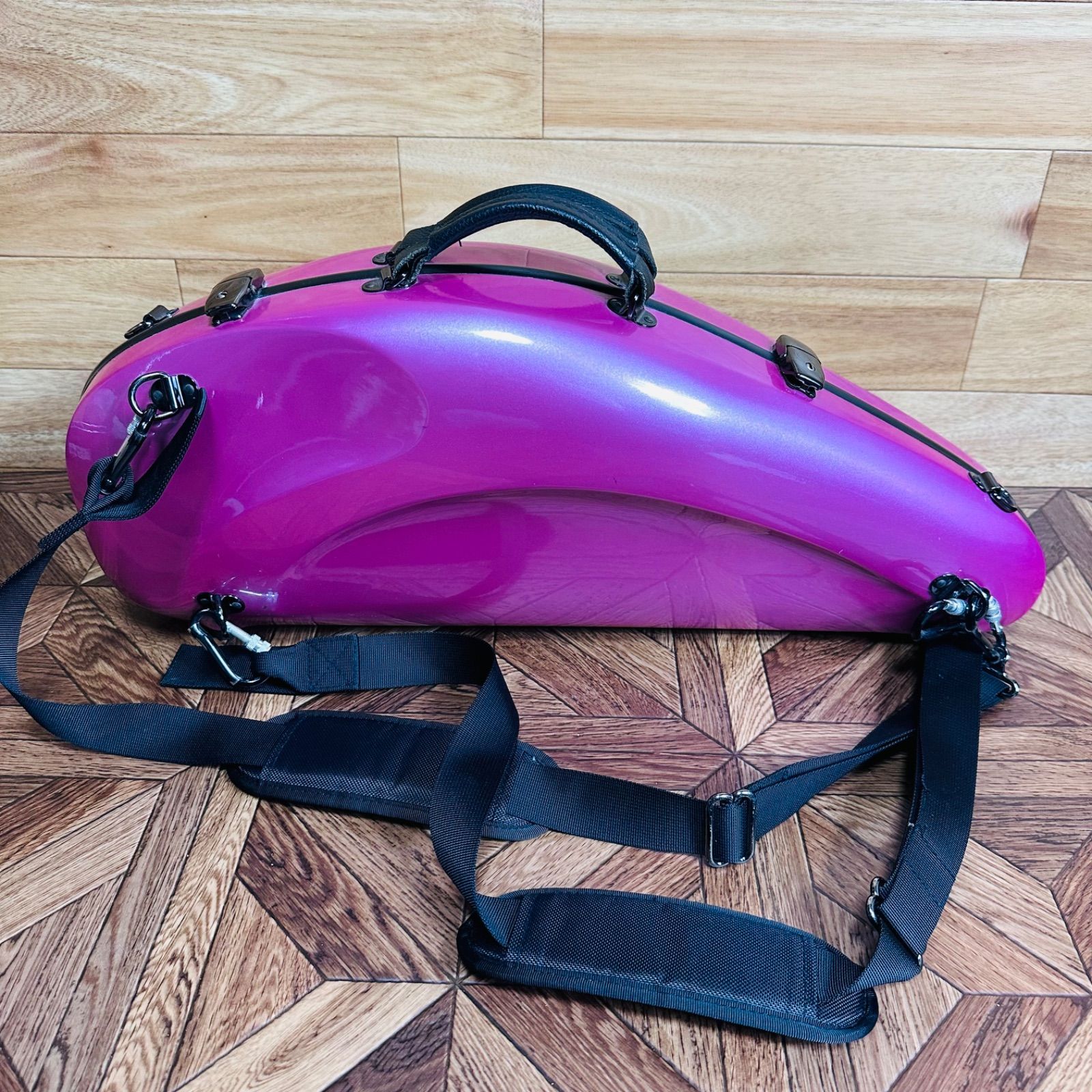 シャイニーケース ハードケース アルトサックス ピンク 楽器収納 鍵欠