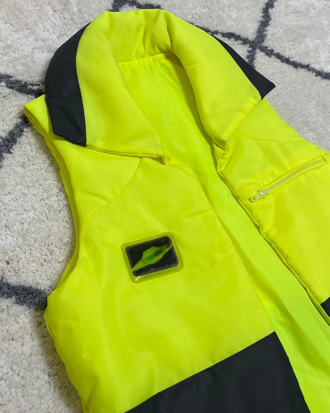 CYBERDOG】1990s cyber vest - メルカリ