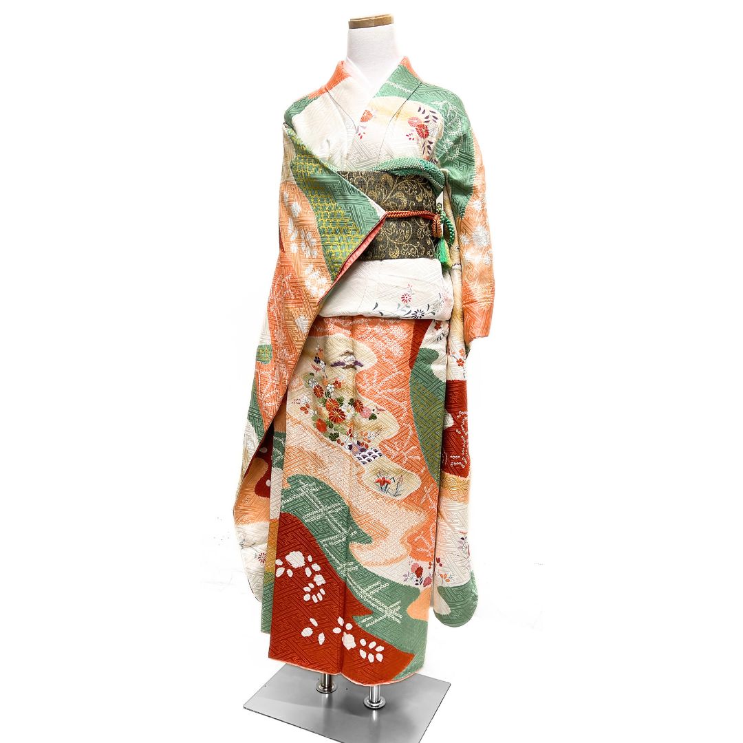 未着用 振袖 金駒刺繍 金彩 絞り 菊 松竹梅 晴れの日 着物 013b d ms