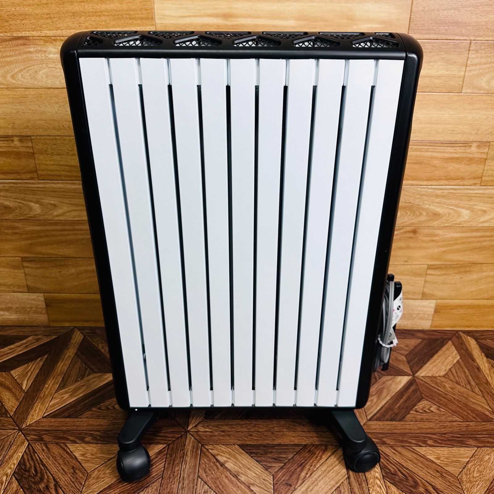 美品 De'Longhi デロンギ MDH₋15₋BK オイルヒーター リモコン 説明書