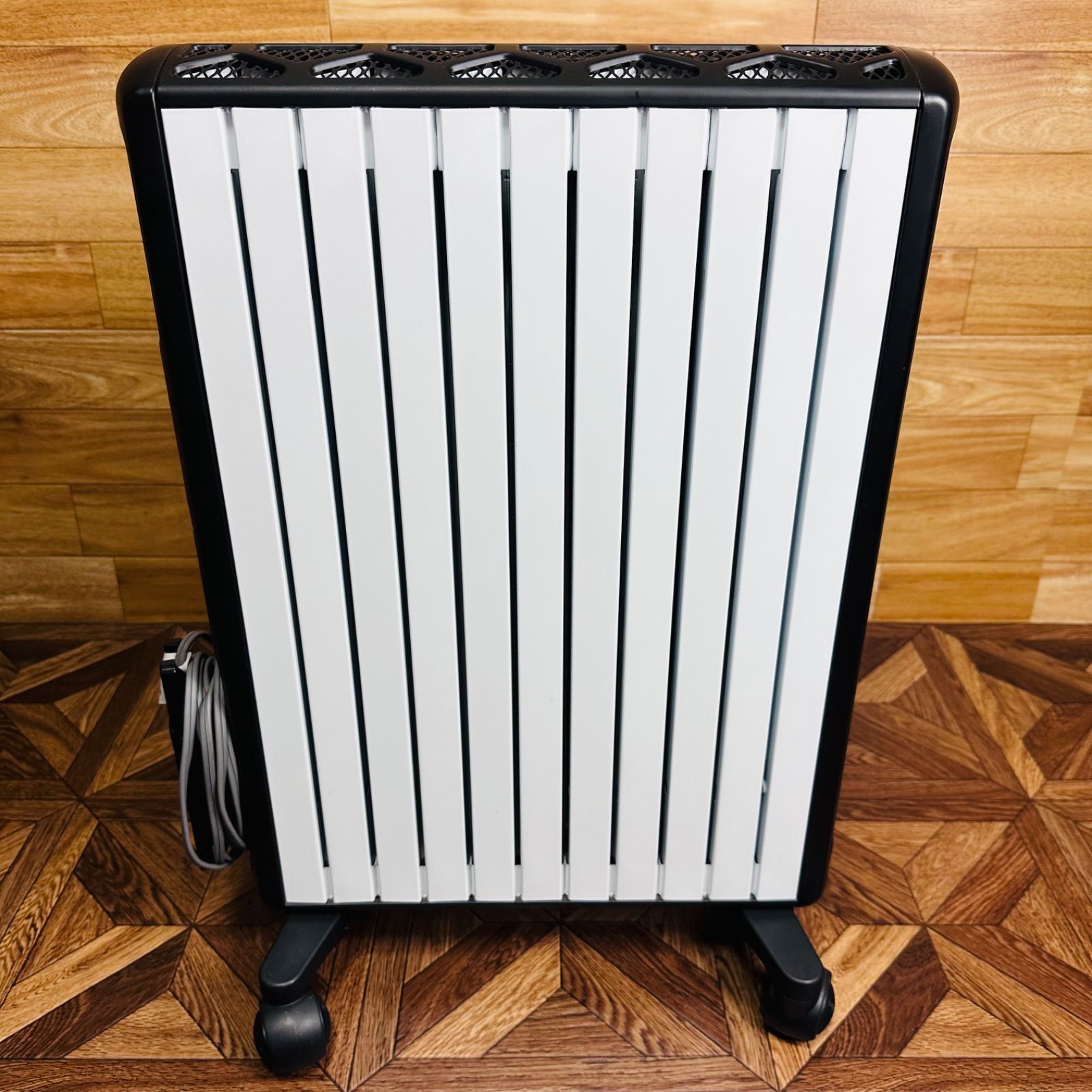 美品 De'Longhi デロンギ MDH₋15₋BK オイルヒーター リモコン 説明書